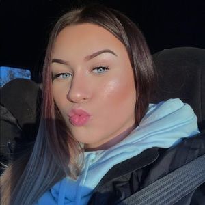 Meet your Posher, Tara